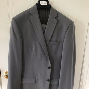 CALVIN KLEIN suit